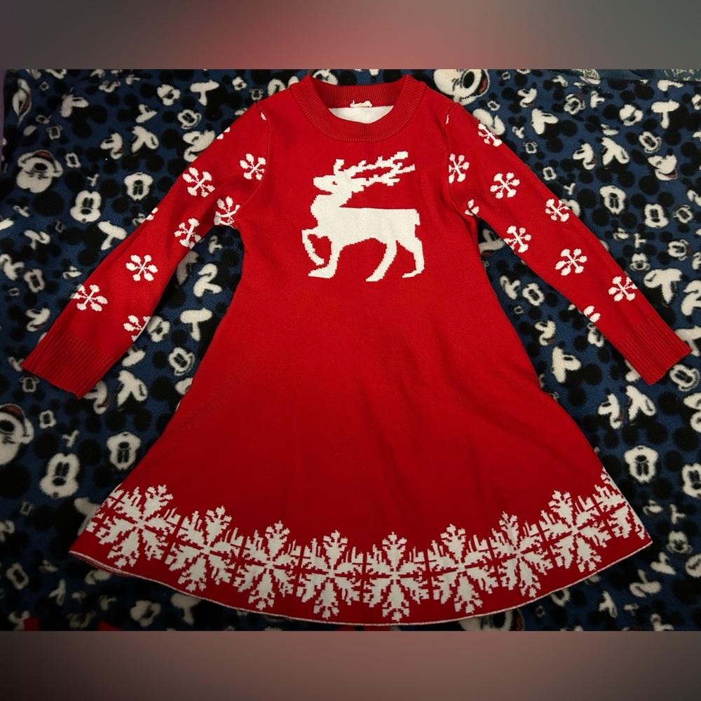 Girls Size 5 Red Reindeer Knit Dress